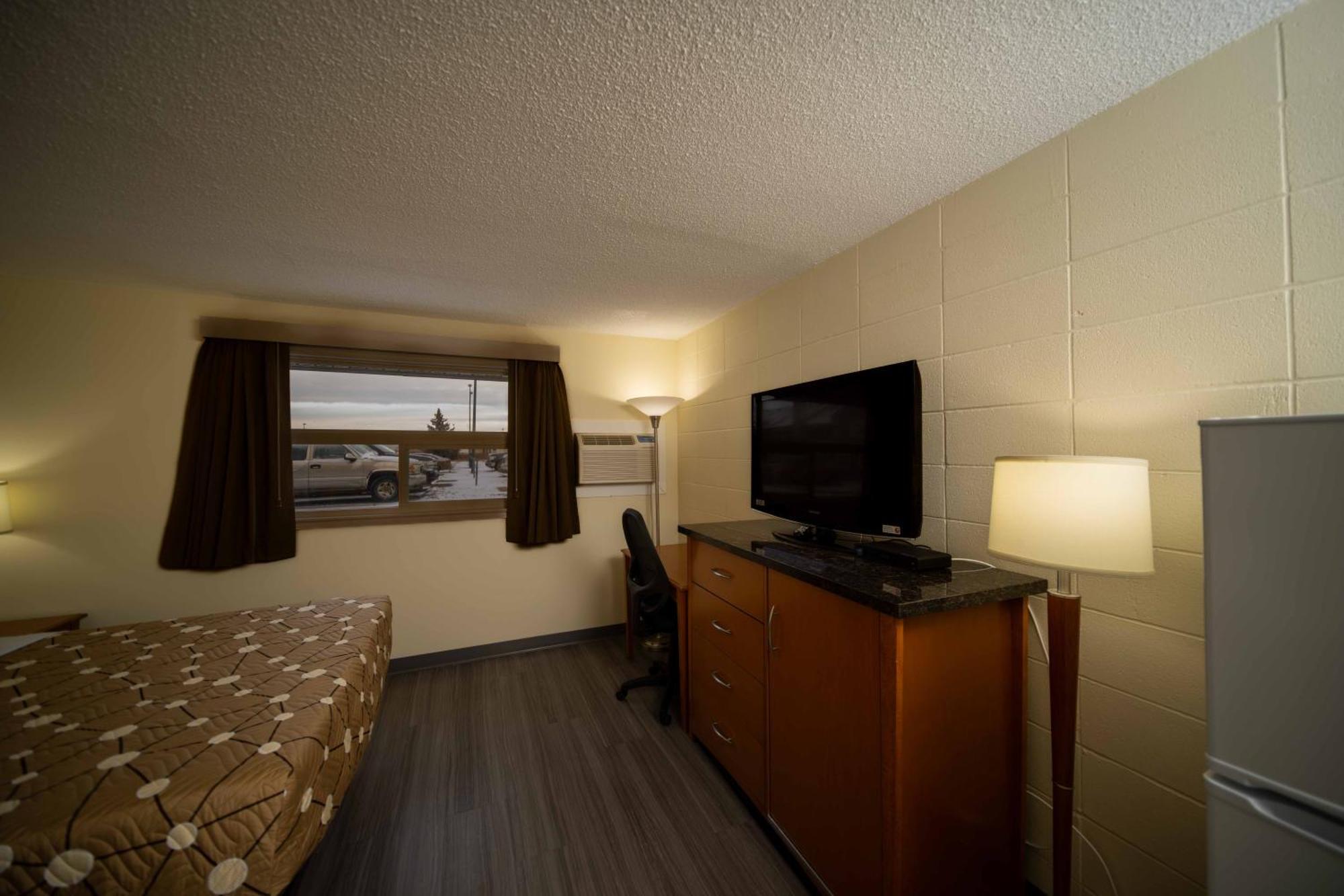 Northern Lights Inn Fort St. John Esterno foto