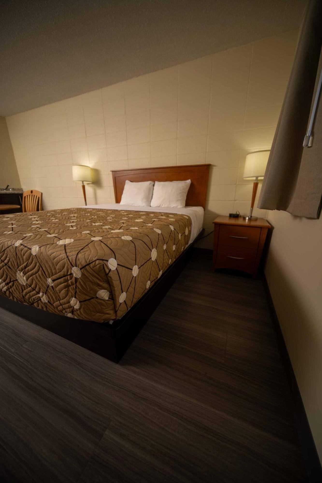 Northern Lights Inn Fort St. John Esterno foto