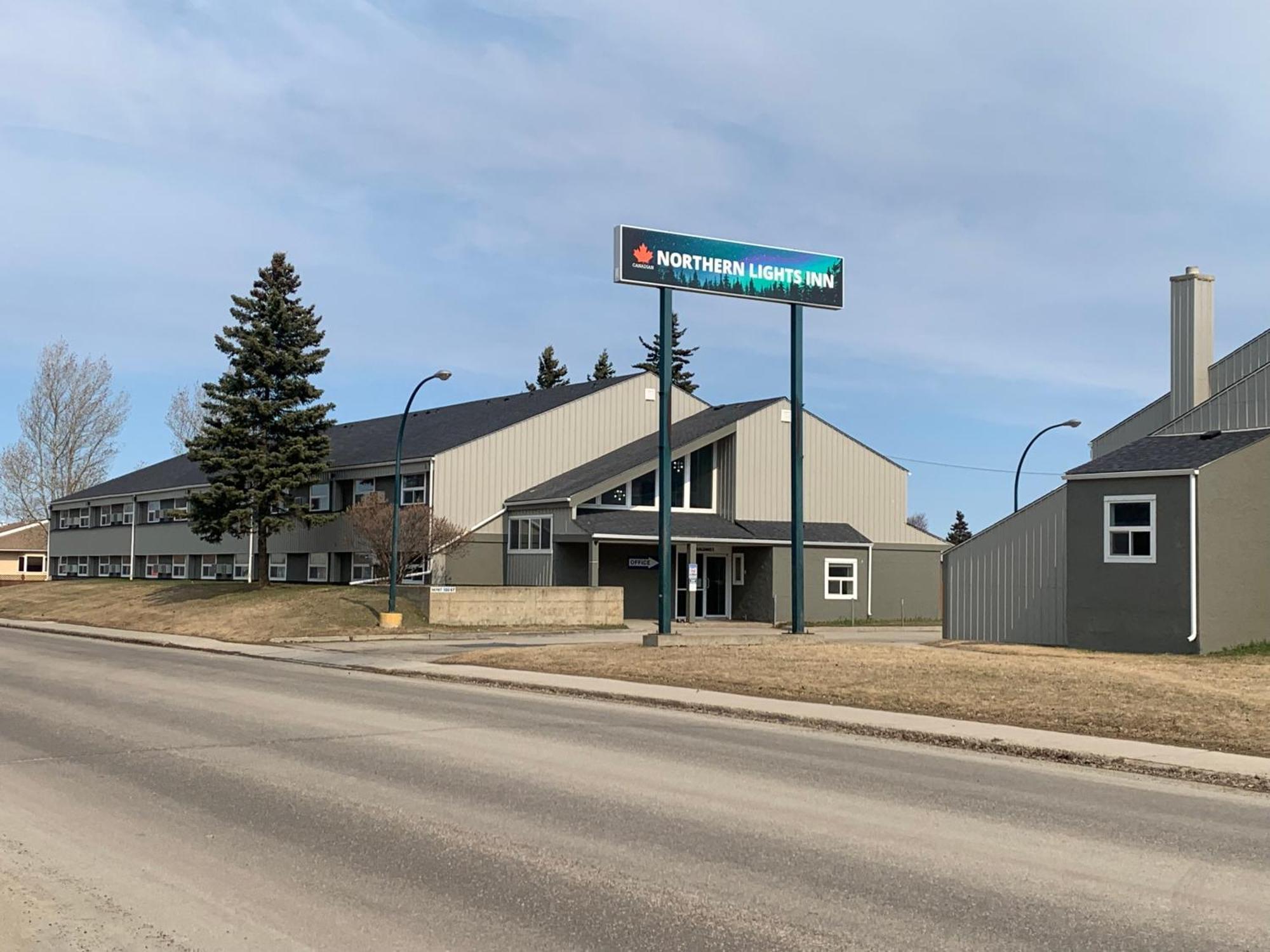 Northern Lights Inn Fort St. John Esterno foto